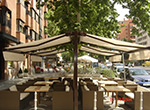 Instalaci&oacute;n de Toldo Abri Vertical Doble para restaurante.